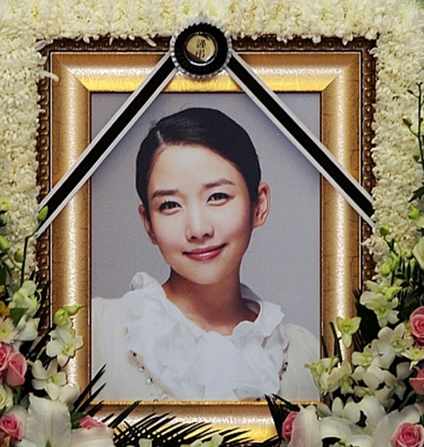 정다빈, '대중들의 곁을 떠난 지 벌써 십년 훌쩍...여전히 그리운 이들