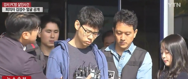 피의자 김성수, 무표정 단답형 대답...'피해자' 가족에 뒤늦게 뉘우침