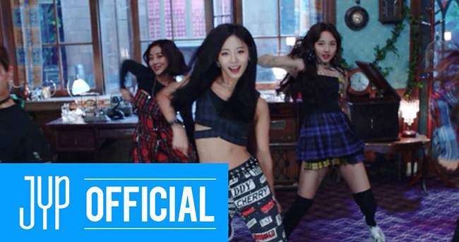 트와이스, 신곡 ‘YES or YES’ 티저 영상 군무 공개