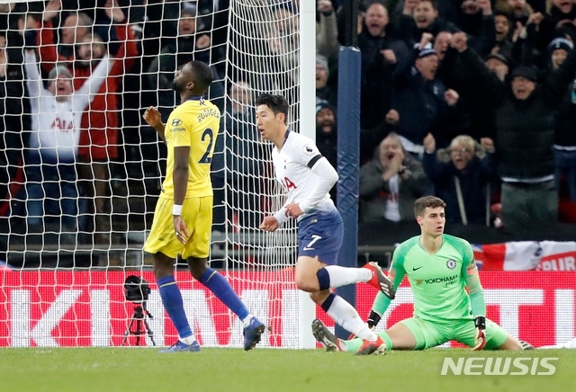 손흥민 골, 집념이 돋보이는 그의 다리...입소문 타고 이틀이 지나도 뜨거운 관심