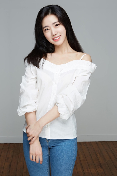 한은서, FNC엔터테인먼트와 전속계약 체결