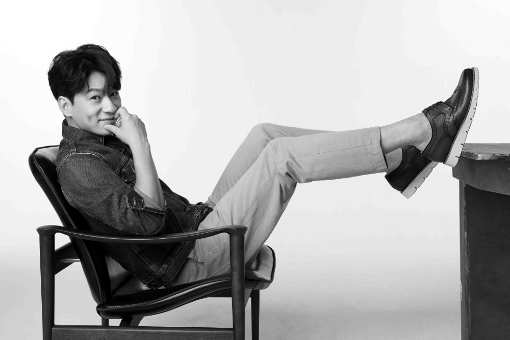 무크, 배우 정상훈과 함께하는 팬 사인 콘서트 진행