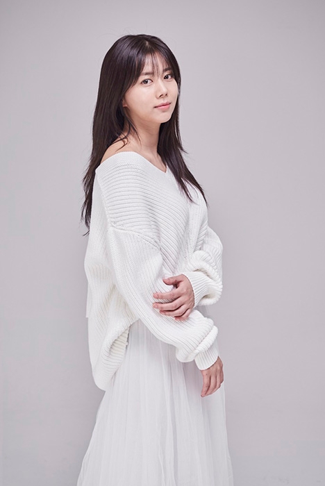이아진, 데뷔 첫 연극 ‘1940 버러지들’ 출연