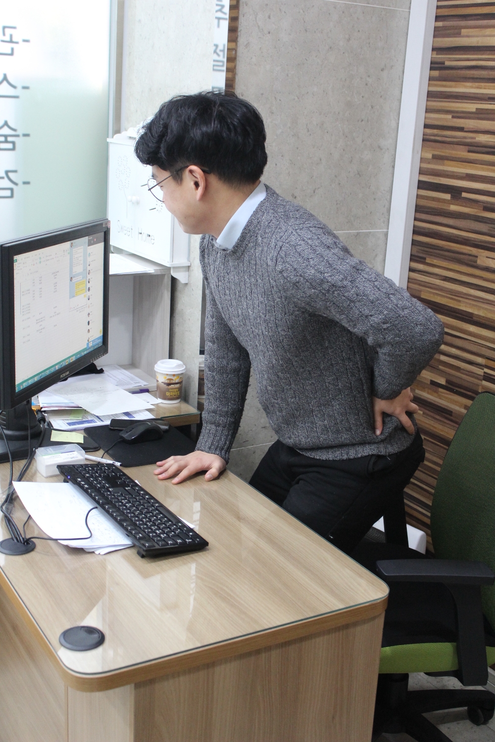 겨울철 급성허리통증 (사진=더본병원 제공)