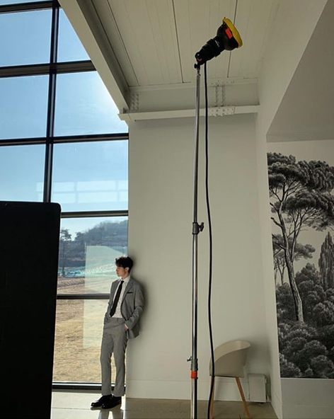배우 이동욱, 인스타그램 속 촬영 현장 공개