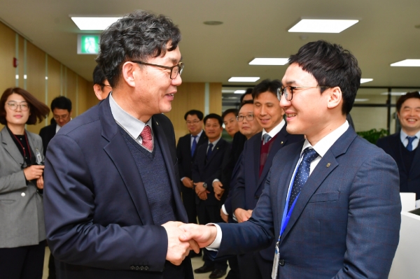 이대훈 농협은행장, 현장경영 본격화