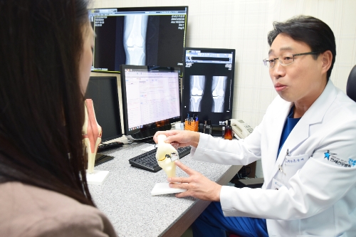 취약계층 어르신, 무릎관절증 수술비 정부지원 확대