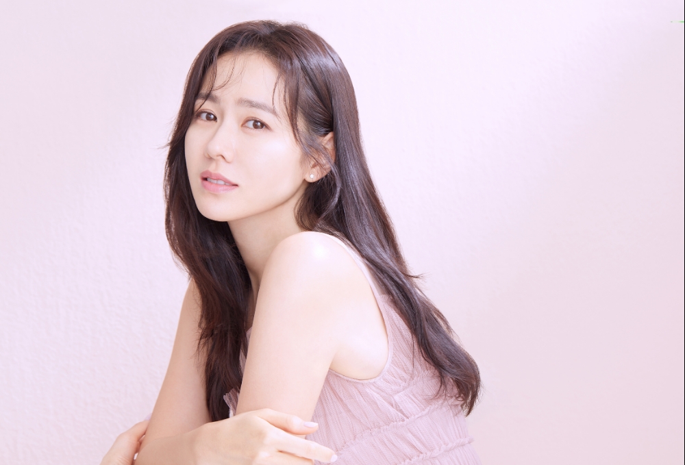 손예진, 자연주의 화장품 브랜드 ‘마녀공장’의 첫 뮤즈로 발탁