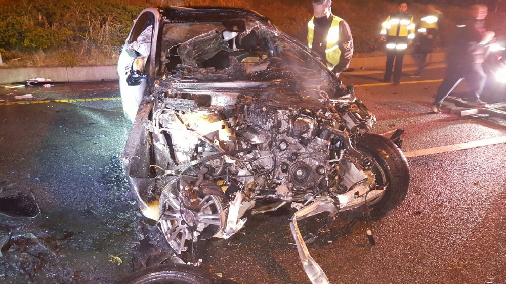 벤츠차량 화재.(사진제공=부산지방경찰청))