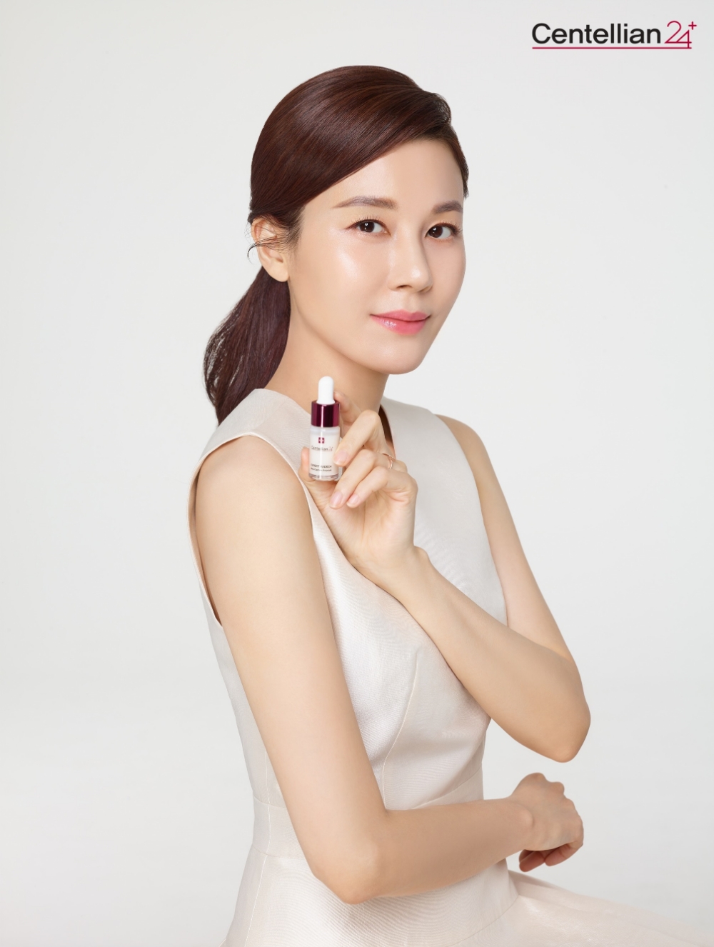 센텔리안24, 브랜드 모델로 배우 김하늘 발탁