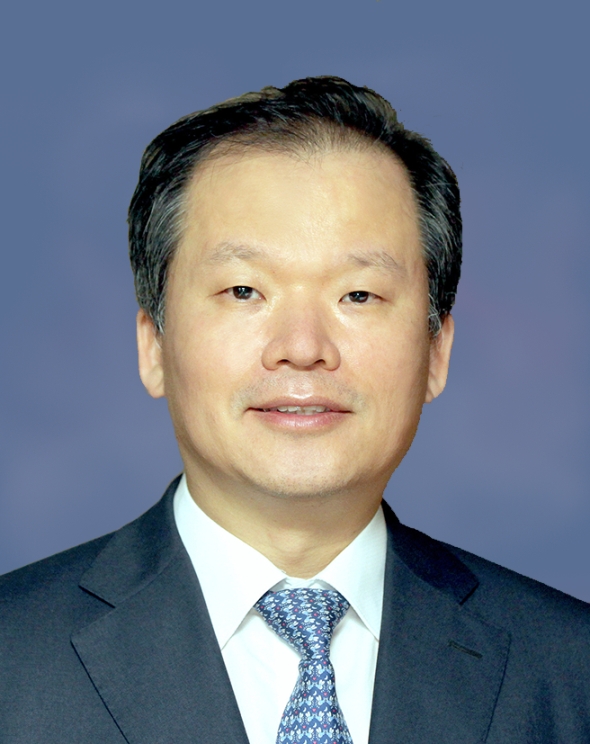 (사진=분당서울대병원 안과 김태우 교수)