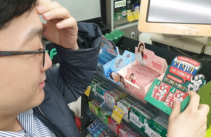 젊어진 숙취해소제, 마시고 삼키니 편의점 매출 쑥쑥