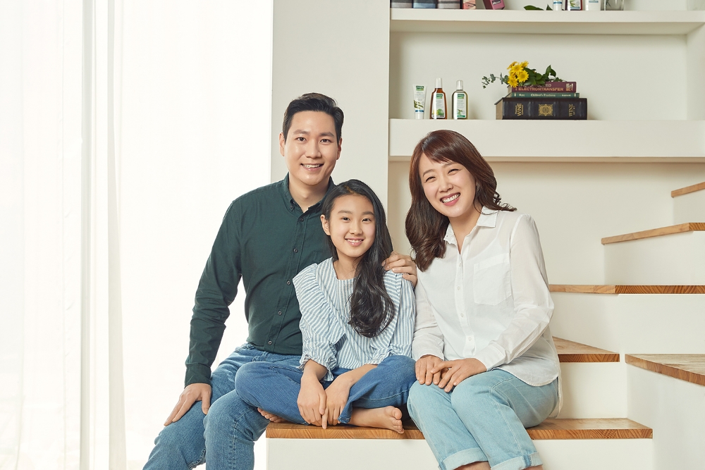 서민정·안상훈 부부, 라우쉬 광고모델로 2년 연속 발탁