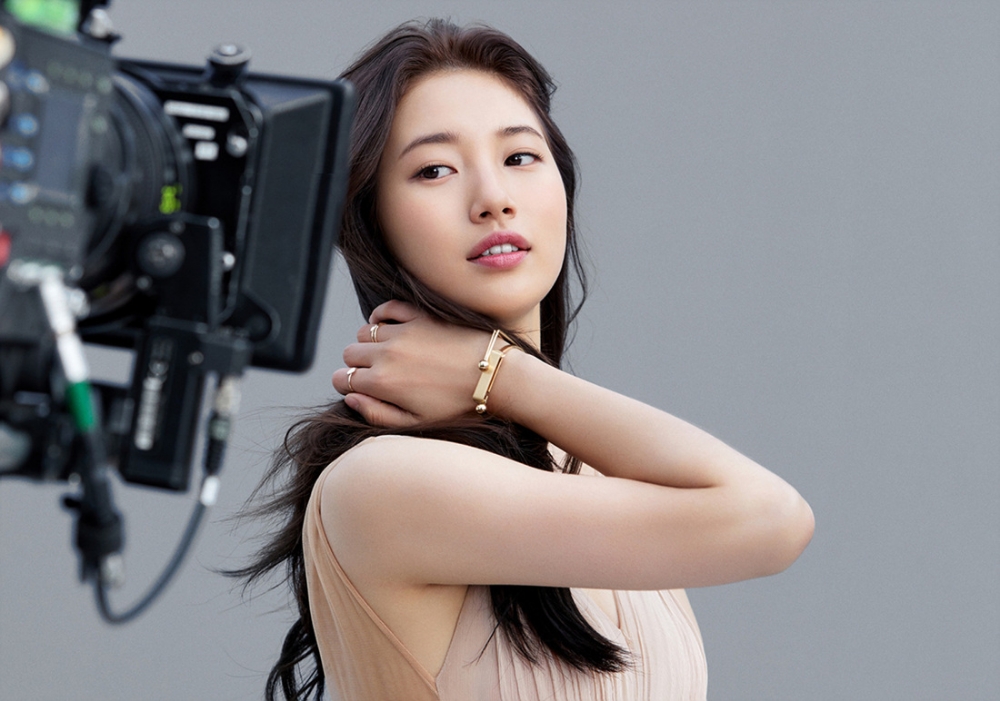 랑콤, 모델 수지의 당당한 매력 돋보이는 ‘뗑 이돌’ 화보 영상 공개
