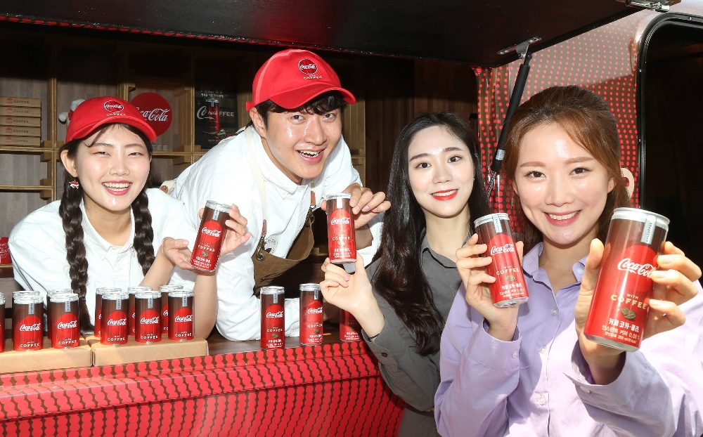 커피 코카-콜라 코-크 카페 소비자 행사 이미지. (사진= 코카콜라사)