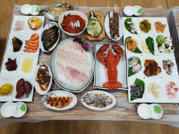 여수 진남횟집, 멋진 경치와 맛집을 한번에 즐길 수 있어