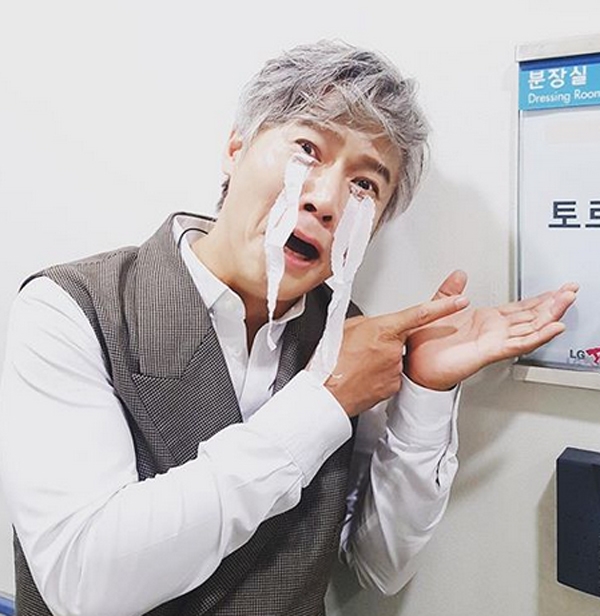 ‘박호산’을 향한 대중들의 관심이 집중되고 있다 / 출처 에스엔에스