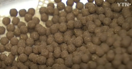 ‘노니’ 일부제품에서 쇳가루가 함께 나옴에 따라 잡음이 일고 있다 / 출처 와이티엔화면