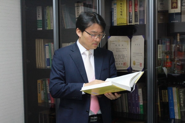 다양한 이혼소송 사유… 재판이혼 진행 시 이혼전담변호사 도움 필요