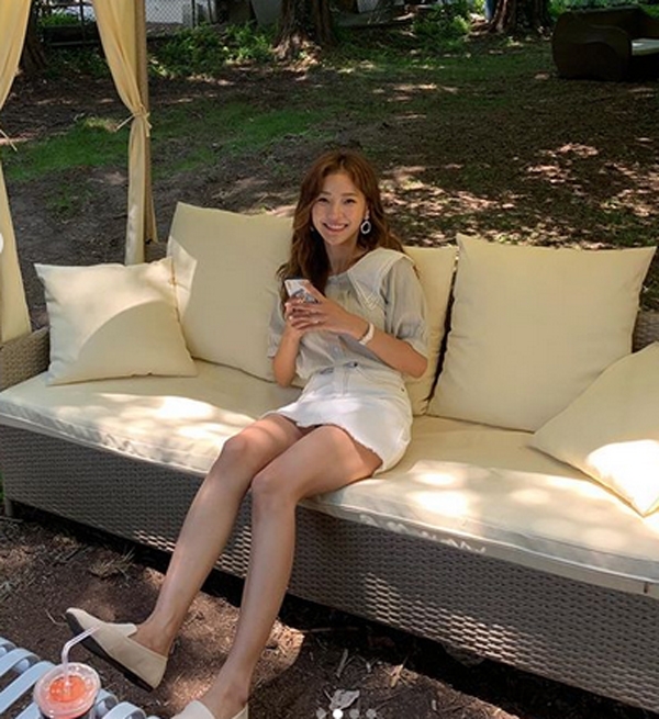 오창석의 그녀 ‘이채은’이 이날 하루 대중들의 무한 관심을 사로 잡고 있다. / 출처 에스엔에스