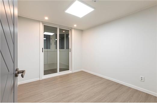 작은방 / 홈테리