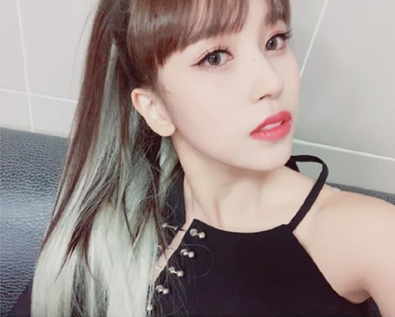 트와이스 ‘미나’, 여리디 여린 눈빛...무슨 일 있길래