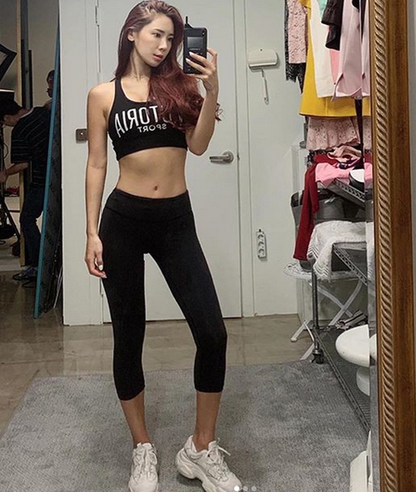 채은정, 부러질듯 호리호리한...쭉뻗은 고속도로라인