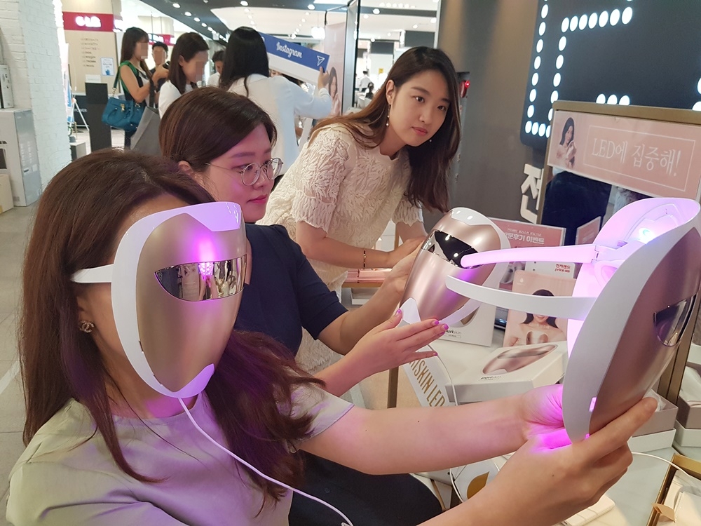 전자랜드, 뷰티가전 ‘퓨리스킨 LED마스크’ 오프라인 채널 최초 판매