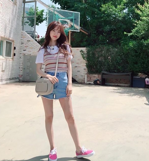 진세연, 그저 서 있을 뿐인데....'쭉뻗은 고속도로급 라인'