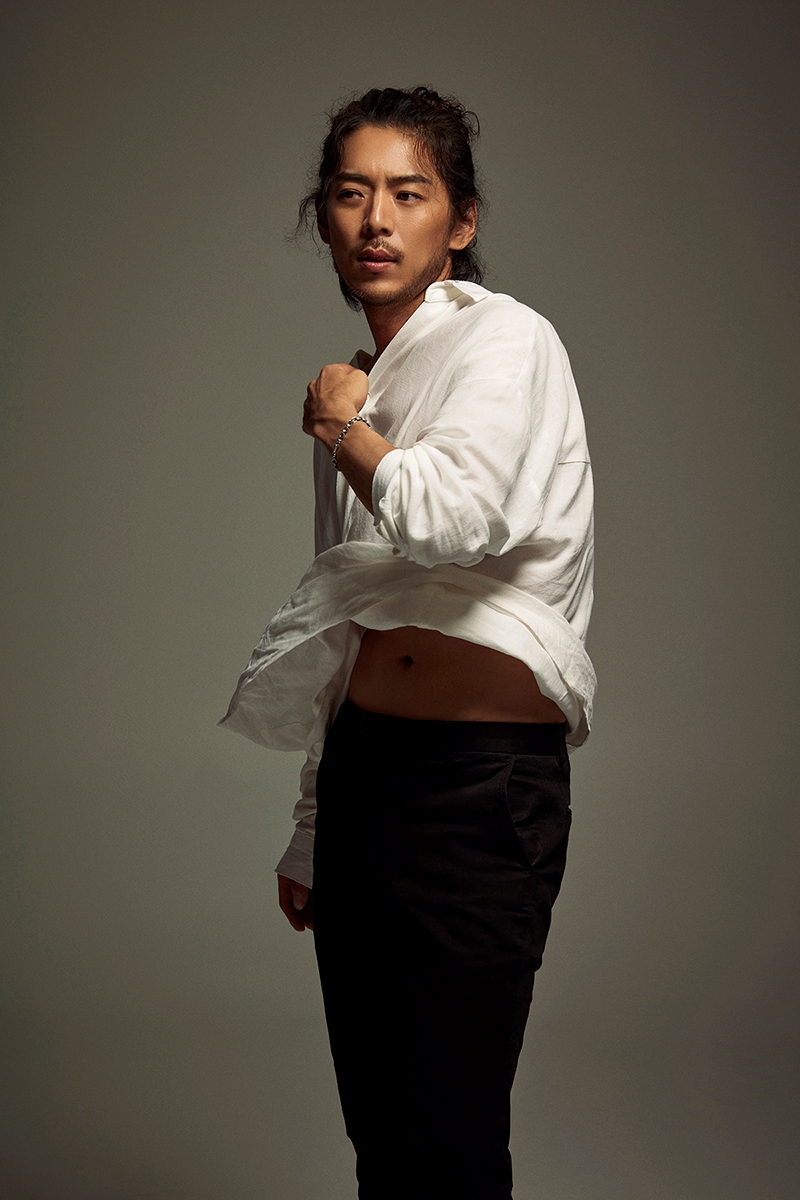 배우 조찬형 화보. (사진=스웨거)