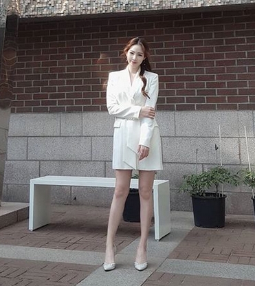 ‘신수지’가 이날 하루 이목을 사로 잡고 있다 / 출처 에스엔에스