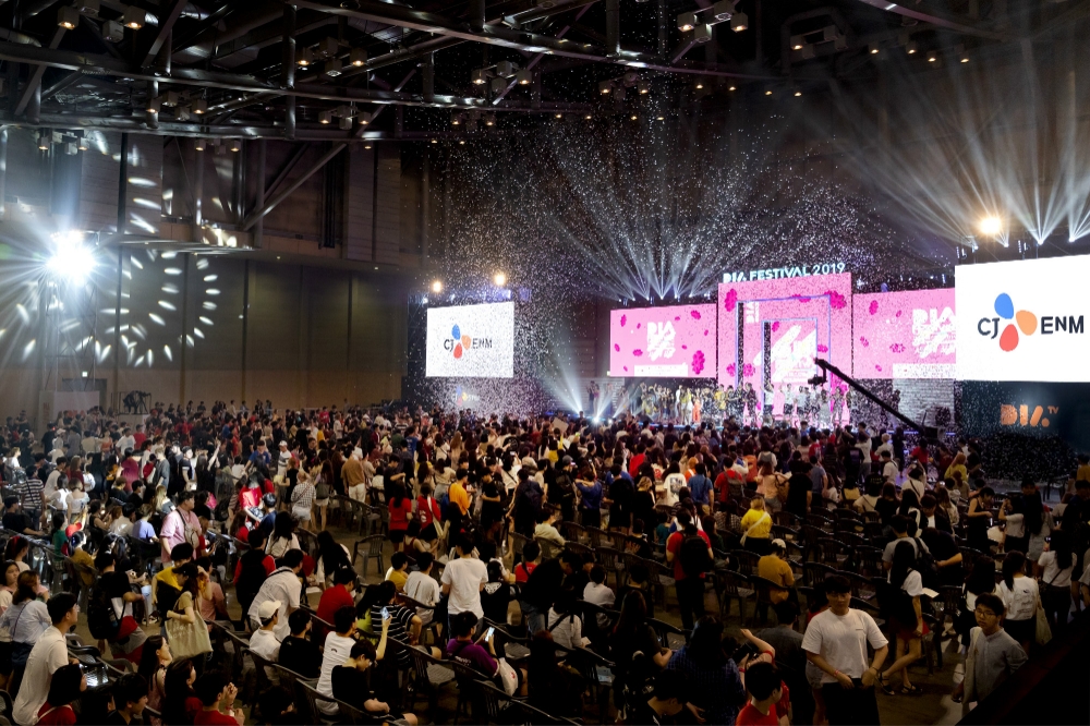 CJ ENM, ‘다이아 페스티벌 2019 in 부산’ 20대 관객 비중 40%로 1.7배 증가