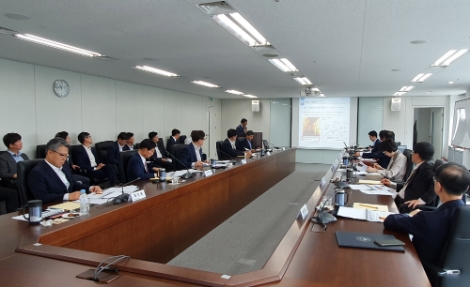한국동서발전 이사회는 신재생에너지 보급 확대를 위한 'RE 3025' 추진전략을 점검했다. 사진=동서발전