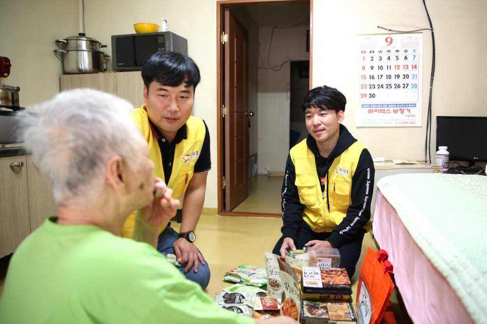 아워홈, 시각장애인 위한 ‘행복나눔 기프트백’ 봉사 진행