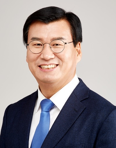 문상모 더불어민주당 거제시지역위원장.(사진제공=거제시지역위원회)