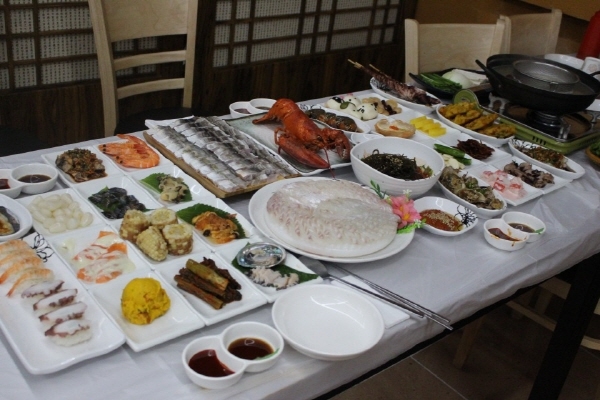 제철 해산물 많은 여수맛집 '진남횟집', 하모샤브샤브와 물회 등 인기