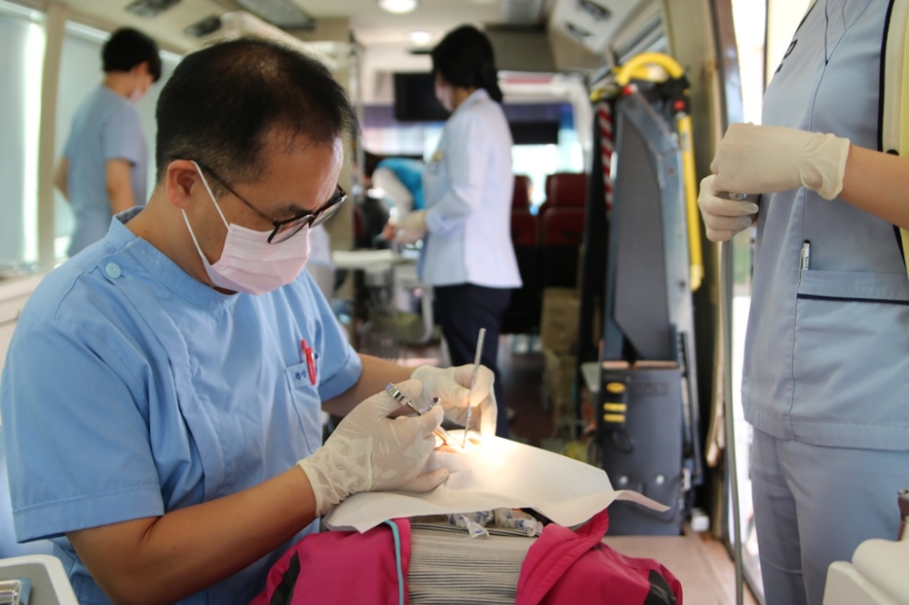 유디치과, 전남 해남군 어르신 100여 명 대상으로 의료봉사 실시