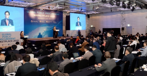 KOTRA가 조달청, 외교부, 산업부와 마련한 국내 최대 해외조달 상담행사인 ‘2019 공공조달 수출상담회’가 6일부터 사흘간 서울 삼성동 인터콘티넨탈 코엑스에서 개최됐다. 사진=KOTRA