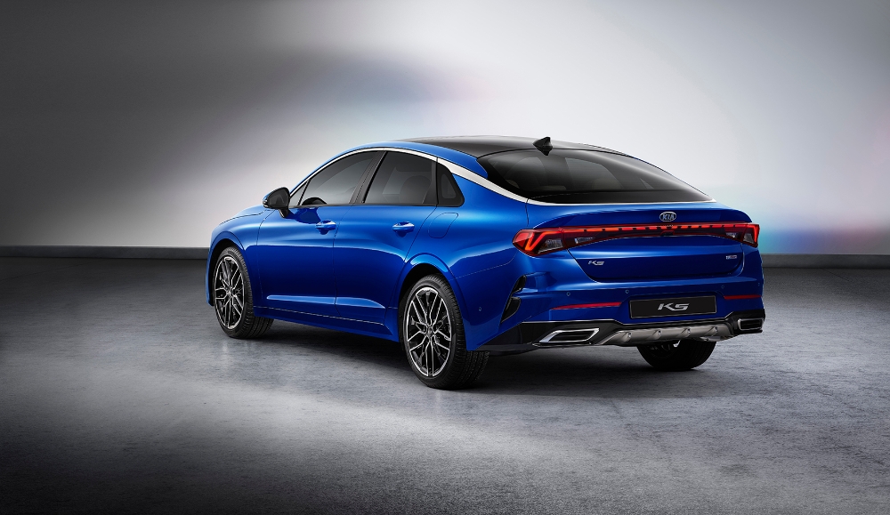 기아차, 신형 ‘K5’ 외관 완벽 공개…존재감 확실