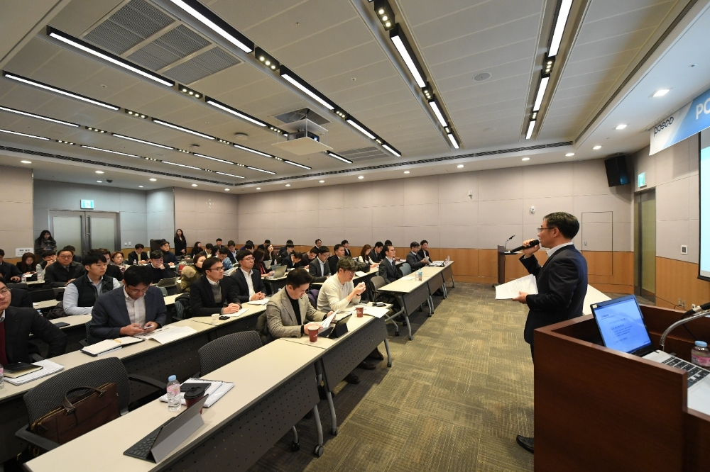 스코가 21일 여의도 전경련 컨펀런스센터에서 그룹사 공동 투자설명회(IR) ‘POSCO Group Corporate Day’를 개최했다.(사진=포스코)