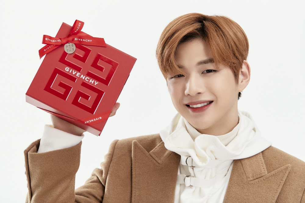 지방시 뷰티, 강다니엘과 함께한 새로운 크리스마스 컬렉션 공개