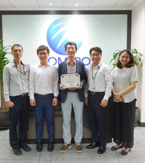 한국중부발전 KOMIPO Asia는 지난 24일 인도네시아 중소기업청으로부터 Excellence Award를 수상했다. 사진=중부발전