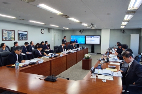 한국동서발전은 27일 이사회를 개최해 2019년도 안전관리 추진 실적을 점검하고 내년도 안전관리 계획에 대해 토론하는 자리를 가졌다. 사진=동서발전