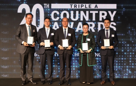 주택금융공사는 지난 16일 ‘디 에셋(The Asset)’의 ‘트리플 에이 컨트리 어워드 2019’ 시상식에서 ‘베스트 지속가능 금융기관상’과 ‘베스트 커버드본드상’을 수상했다. 사진=주금공