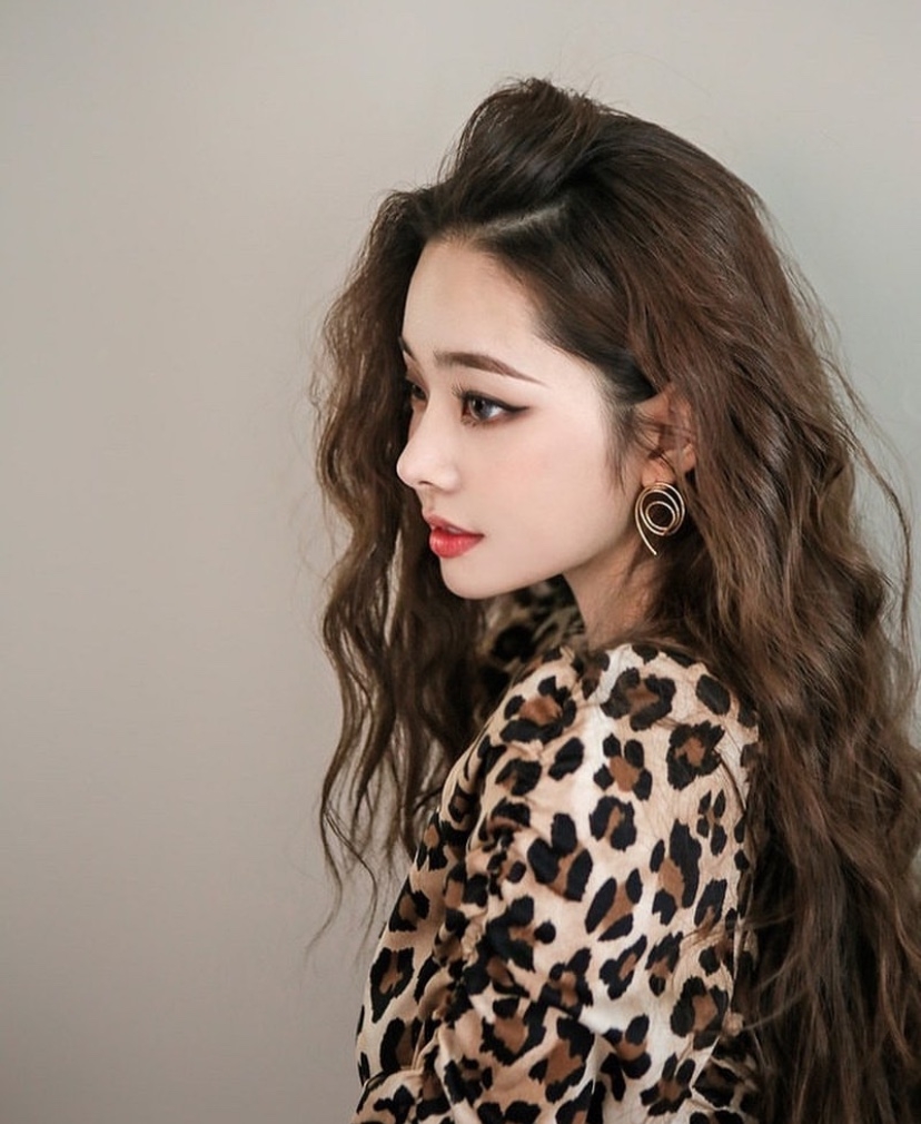 송지아, 크리에이터 변신에 성공하다… 유튜브 ‘free지아’ 구독자 20만명 돌파