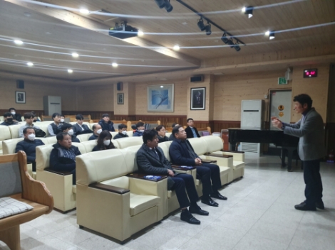 한전KDN은 지난 12일 고객 접점에서 업무를 수행하고 있는 상담원 및 협력사 직원을 대상으로 ‘감성힐링 콘서트’를 진행했다. 사진=한전KDN