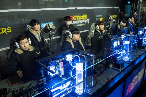 사이퍼즈 액션토너먼트 2019 겨울시즌 결승전 우승팀 '카르마'의 경기 장면. 사진=넥슨