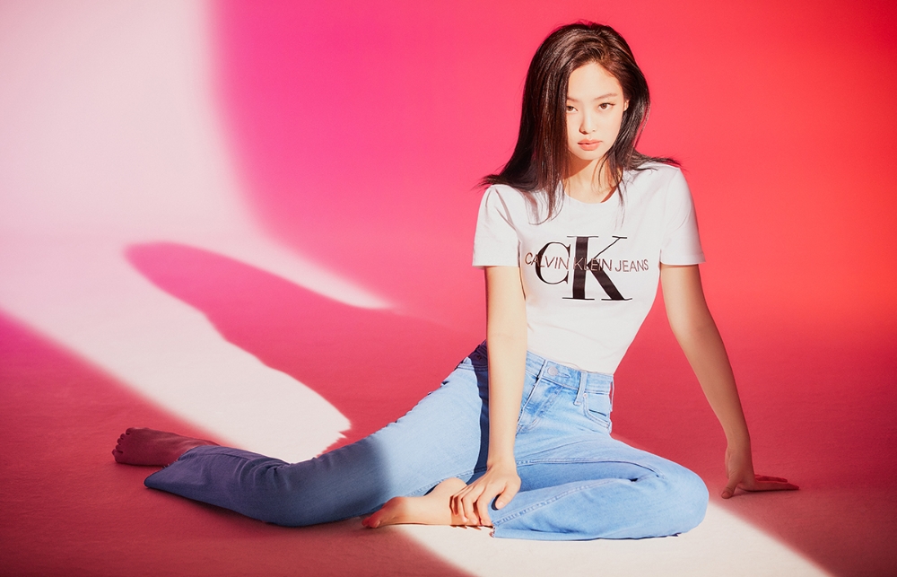 캘빈클라인 진, 제니 (JENNIE) 와 함께한 2020 봄 시즌 엣지 데님 화보 공개
