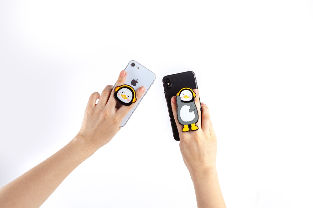 더블유아이(WI), 펭수 그립톡 4종 출시