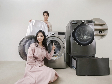 LG전자가 5일 판매를 시작한 트롬 건조기 스팀 씽큐(STEAM ThinQ) 안내 이미지. 사진=LG전자